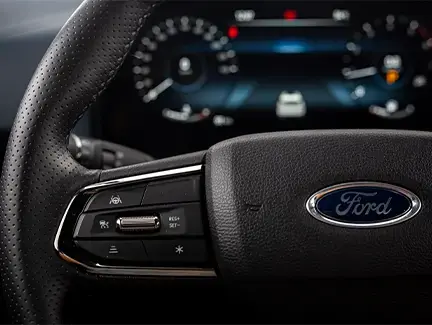 Hệ thống kiểm soát hành trình thích ứng kết hợp chức năng Dừng và Đi